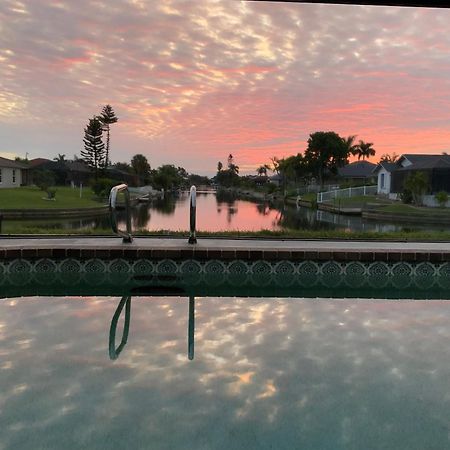 Serenity Waterfront Villa With King Suite, Private Pool, Great Lanai Enclosure And Long Water Views 케이프코럴 외부 사진