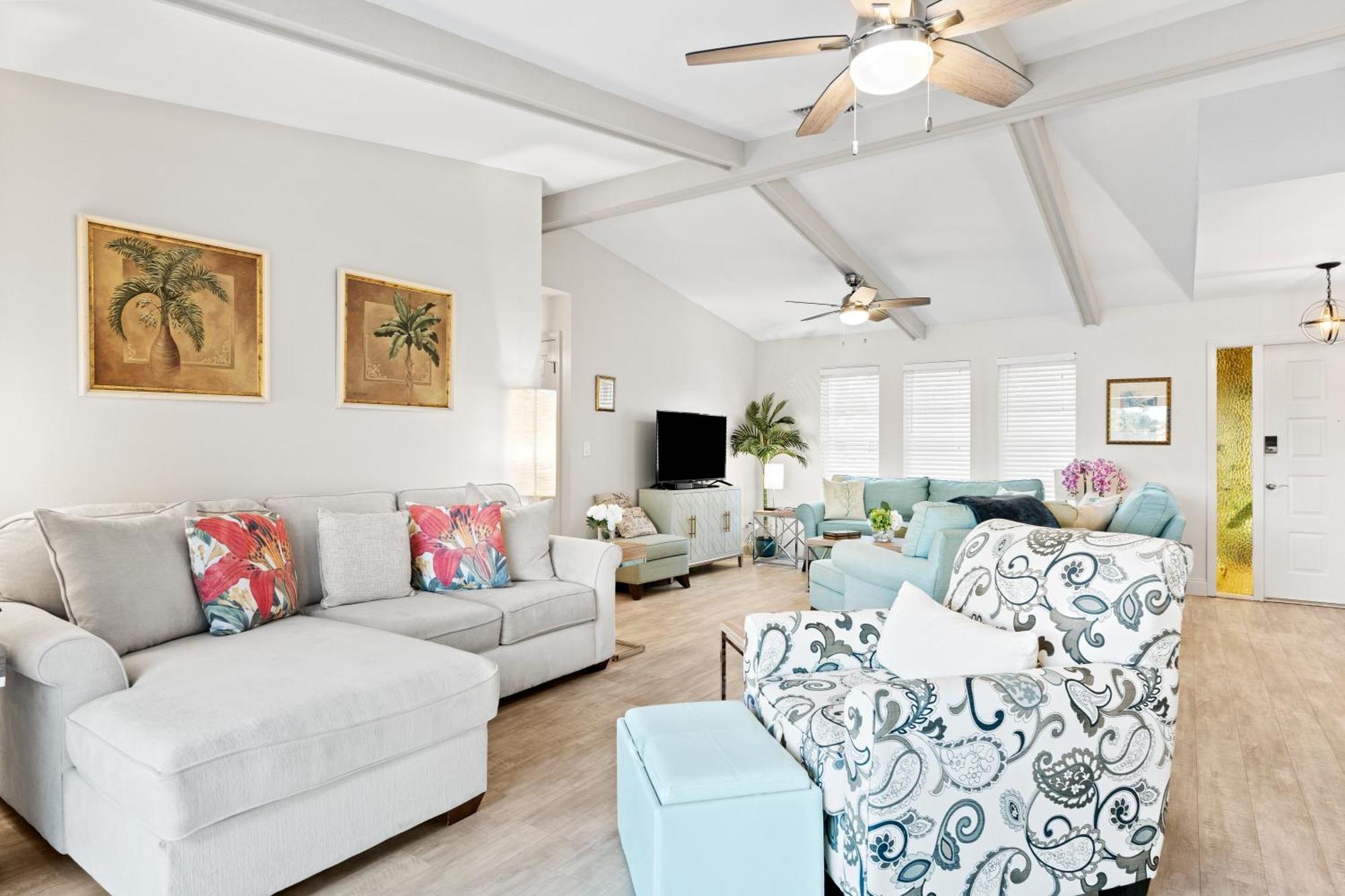 Serenity Waterfront Villa With King Suite, Private Pool, Great Lanai Enclosure And Long Water Views 케이프코럴 외부 사진