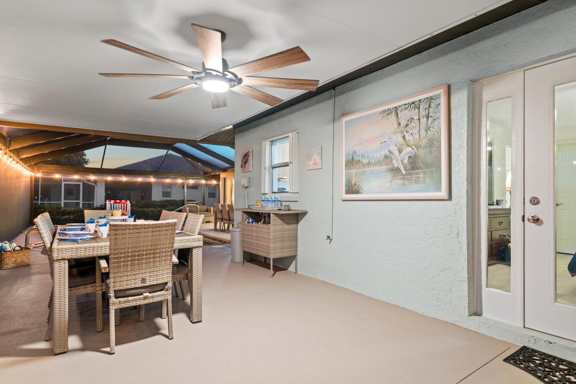 Serenity Waterfront Villa With King Suite, Private Pool, Great Lanai Enclosure And Long Water Views 케이프코럴 외부 사진