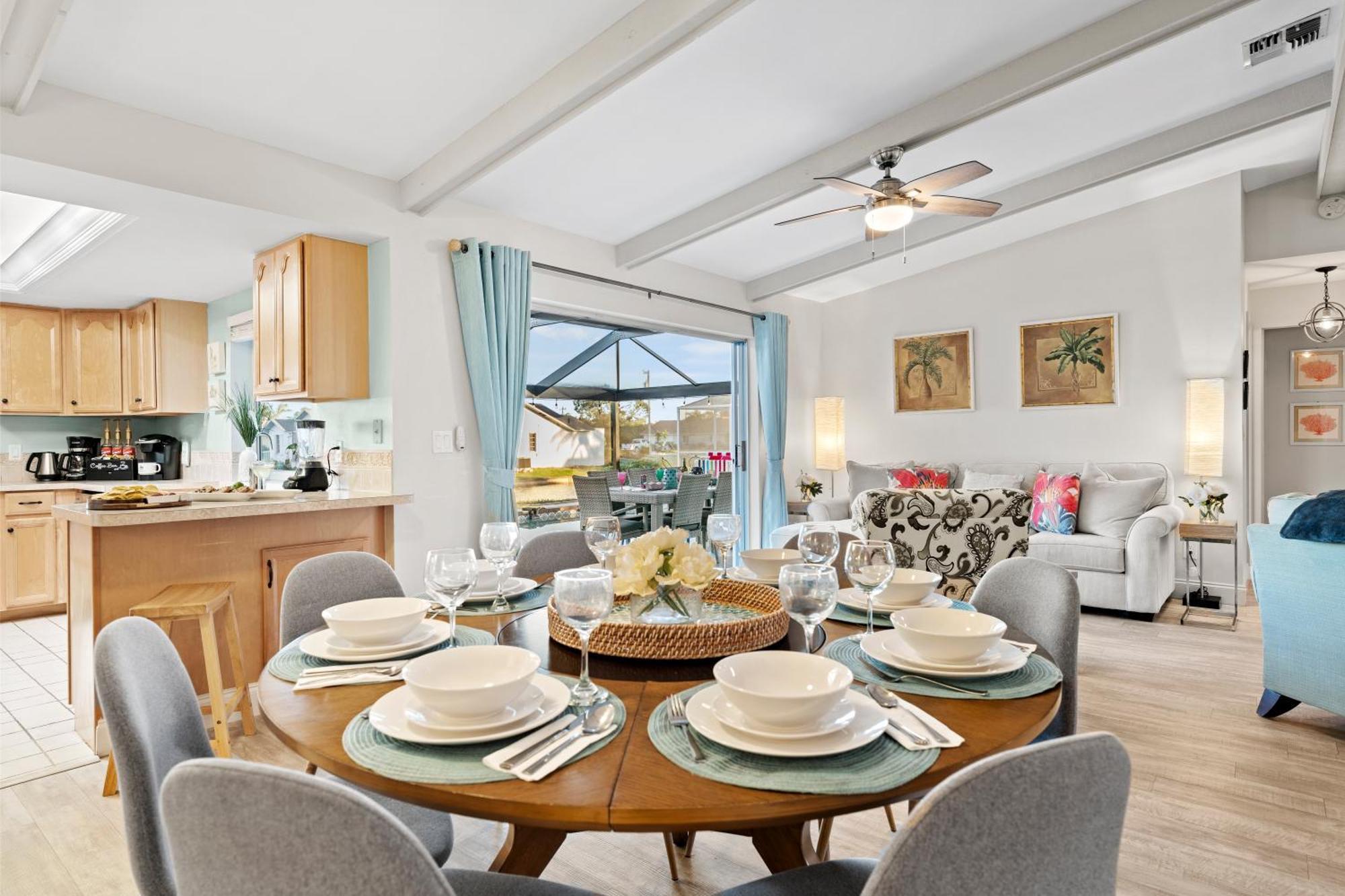 Serenity Waterfront Villa With King Suite, Private Pool, Great Lanai Enclosure And Long Water Views 케이프코럴 외부 사진